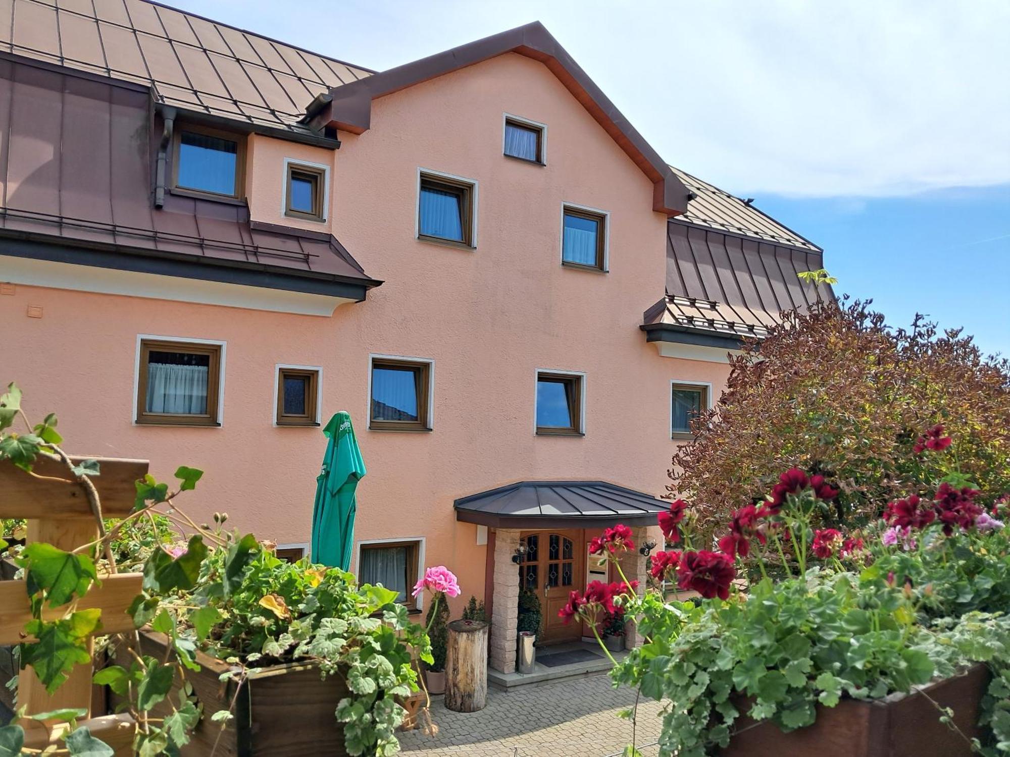 Hotel Garni Edelweiss Siegsdorf Exterior photo